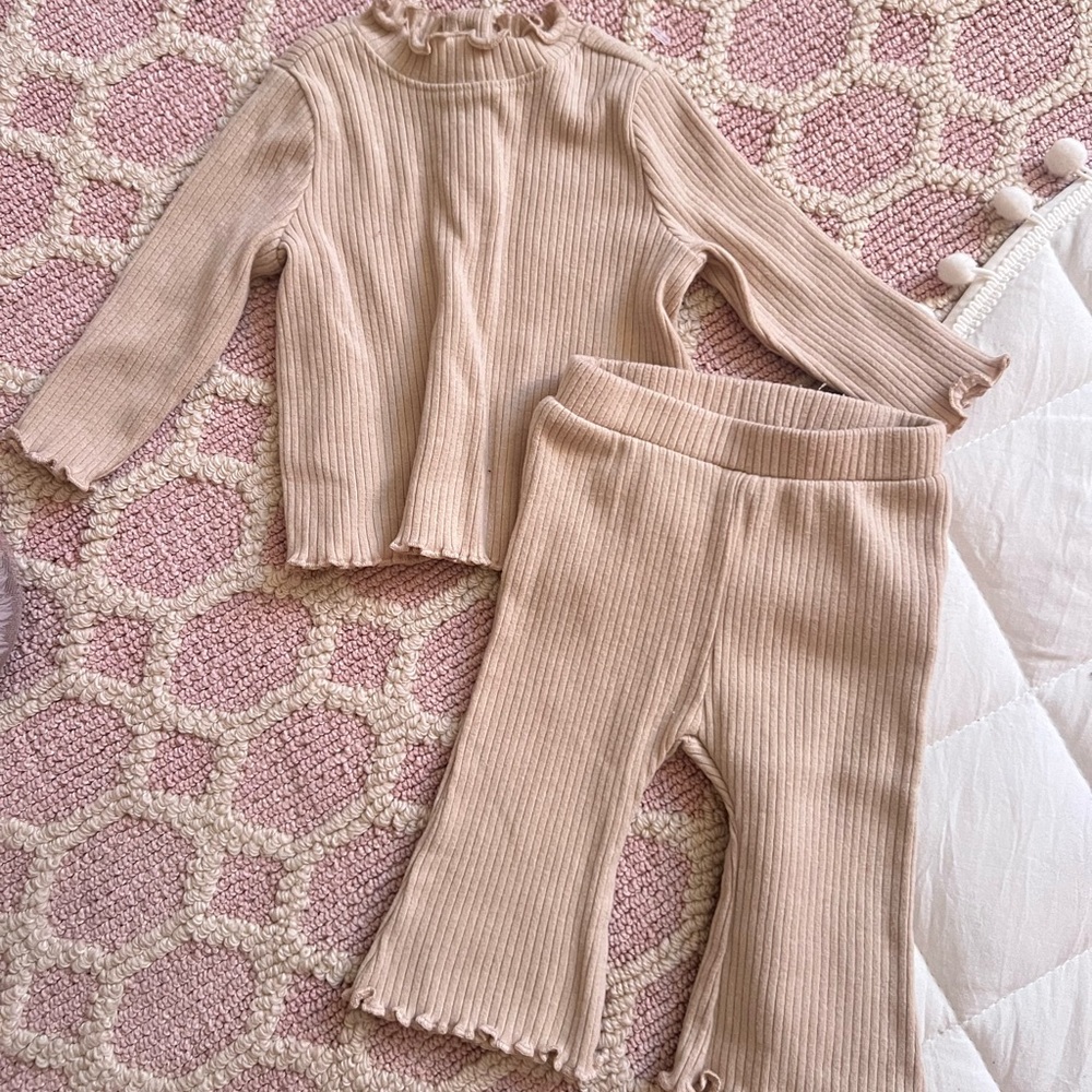 0-3 outfit